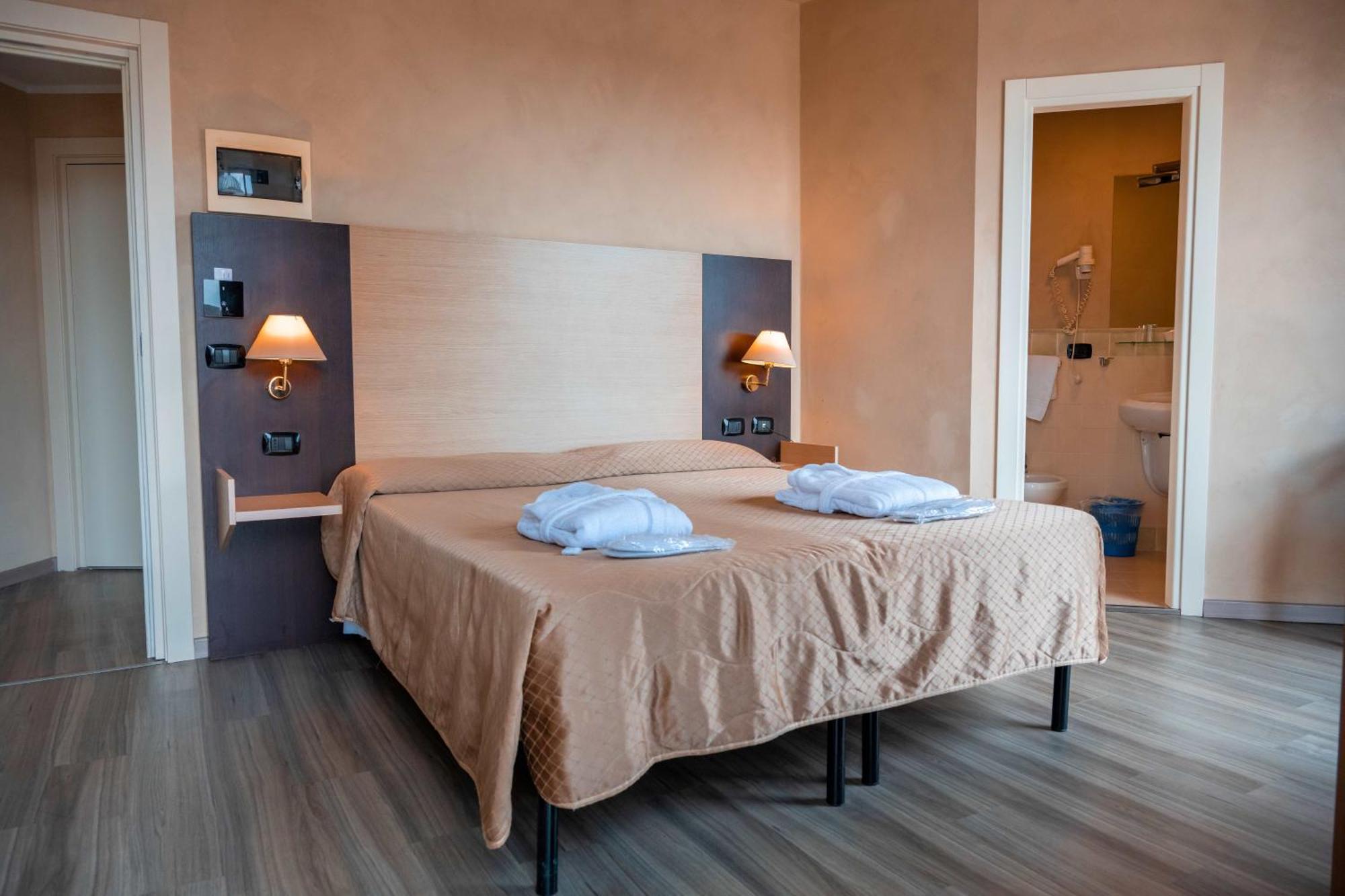 Hotel Terme Pellegrini Монтекатіні-Терме Екстер'єр фото